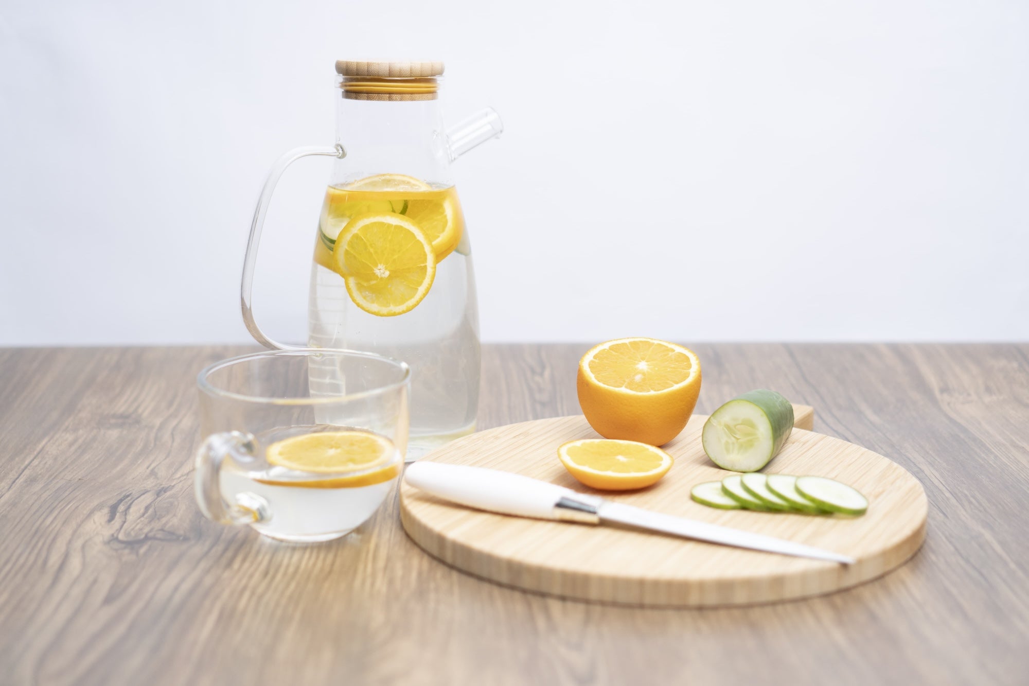 Manfaat Banyak Minum Air Putih Bagi Tubuh